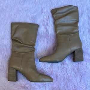 Dolce Vita brown faux leather slouchy heeled boots size 6.5